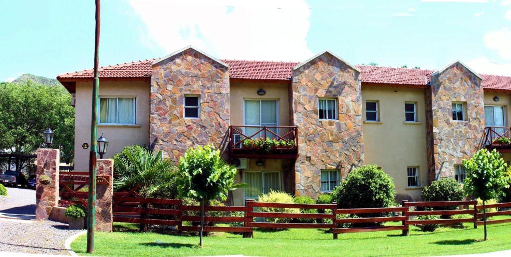 Palmeras Apartahotel Villa General Belgrano